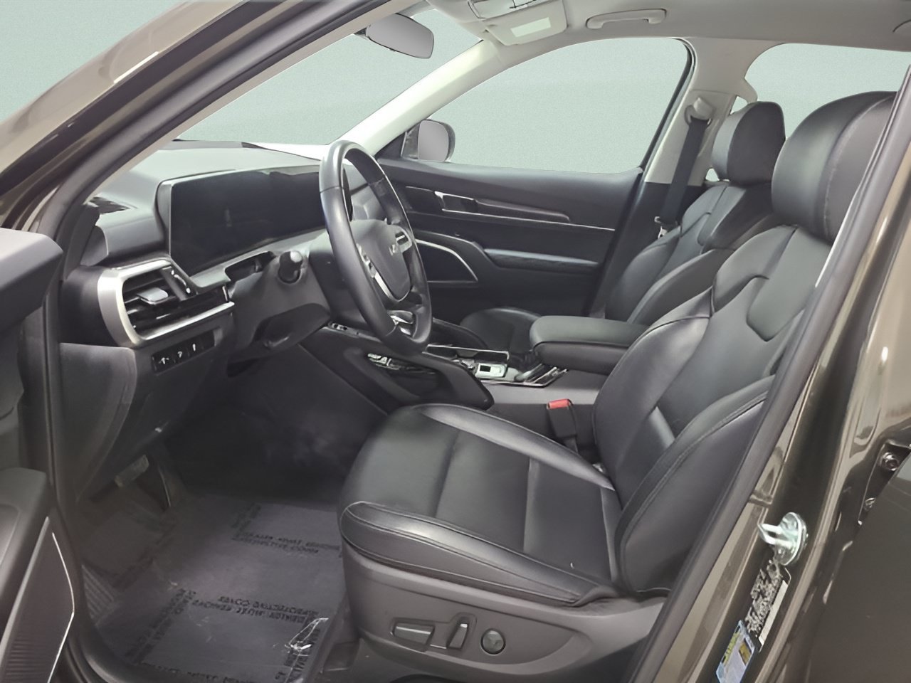 Used 2024 Dark Moss Kia S image 17