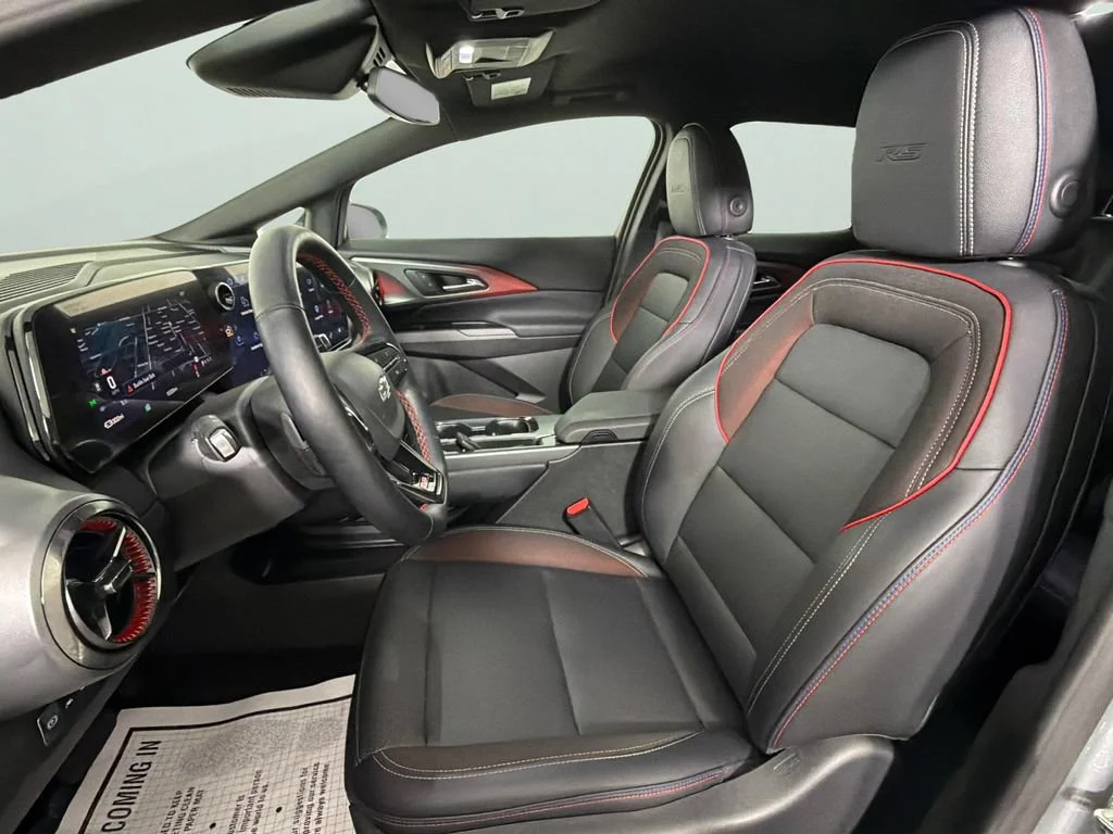 2024 Chevrolet Equinox EV RS - Photo 17
