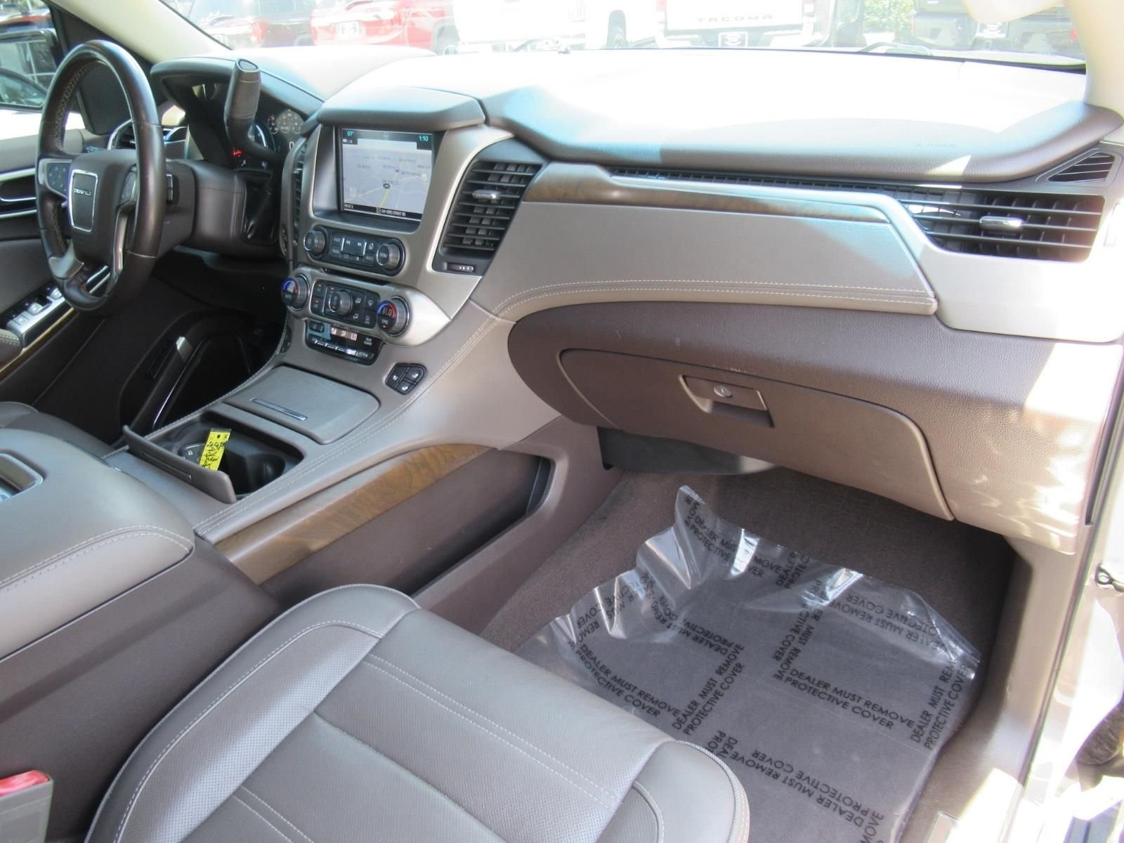 Used 2019  GMC Denali image 11