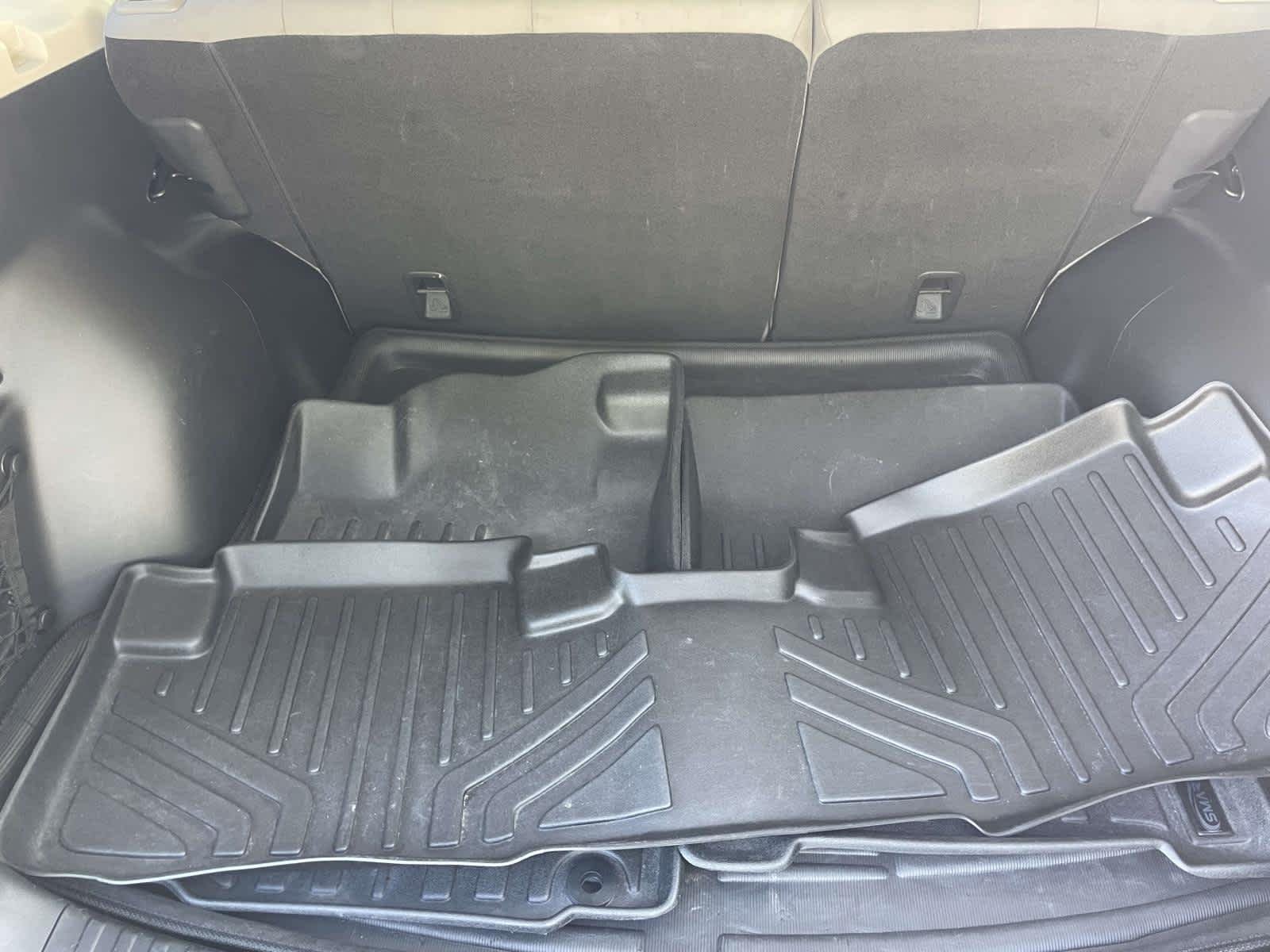 Used 2015 Alabaster Silver Metallic Honda EX image 25