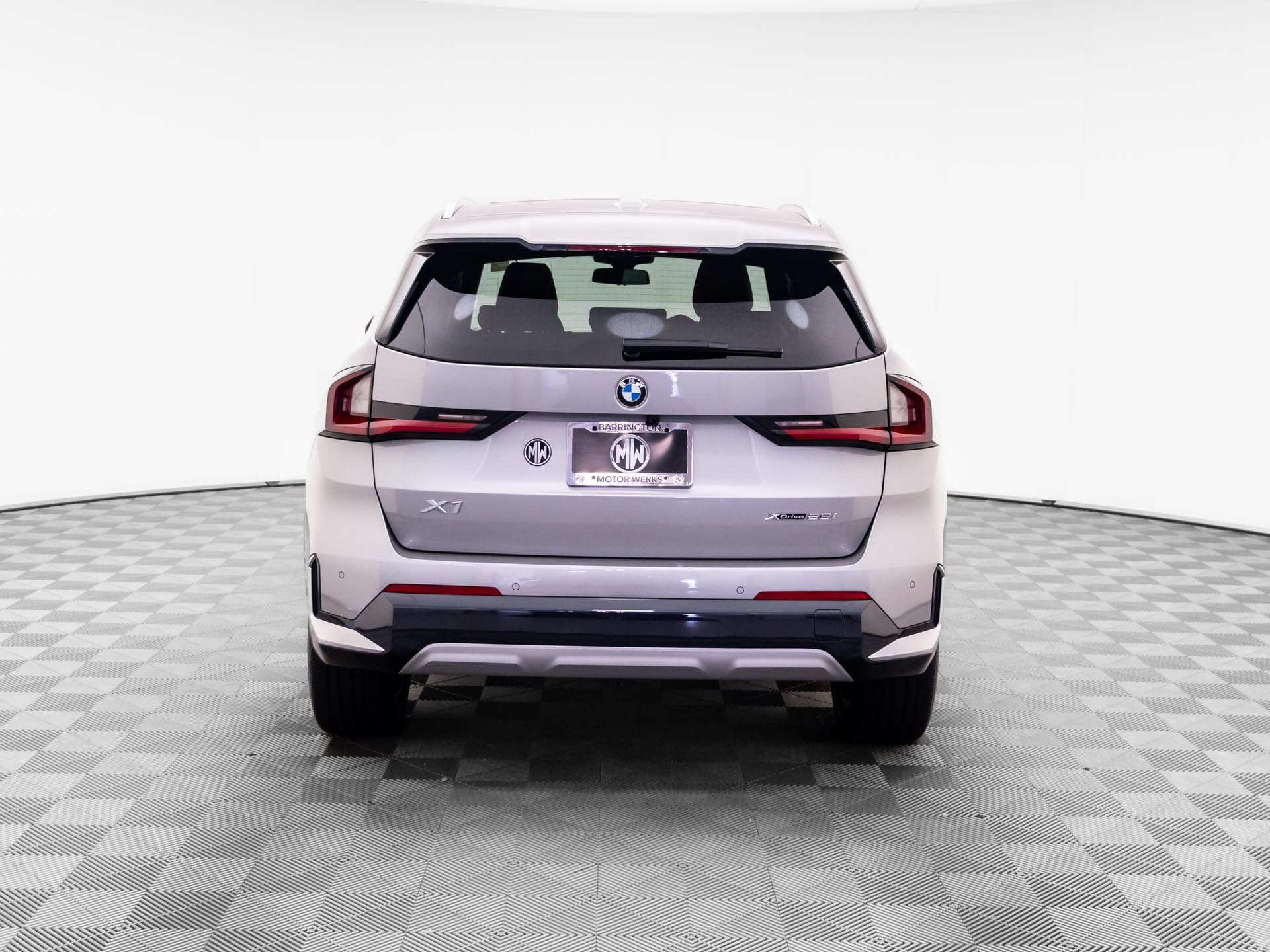 Certified Used 2025 Space Silver Metallic BMW xDrive28i image 4