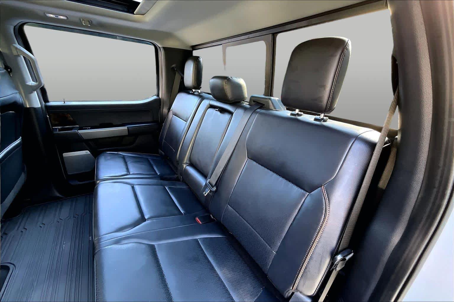 Used 2025 Glacier Gray Metallic Tri-Coat Ford LARIAT image 20