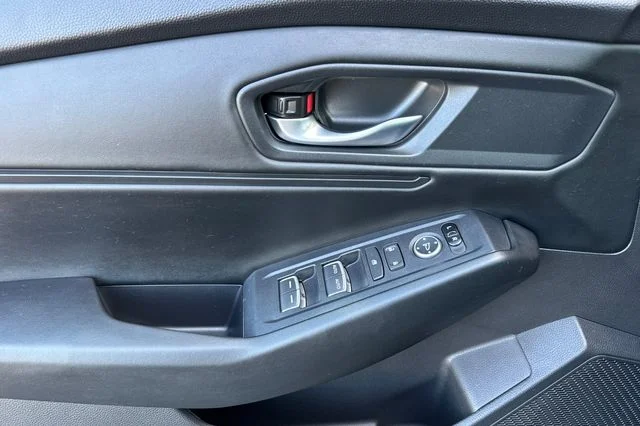 New 2026 Canyon River Blue Metallic Honda SE image 11