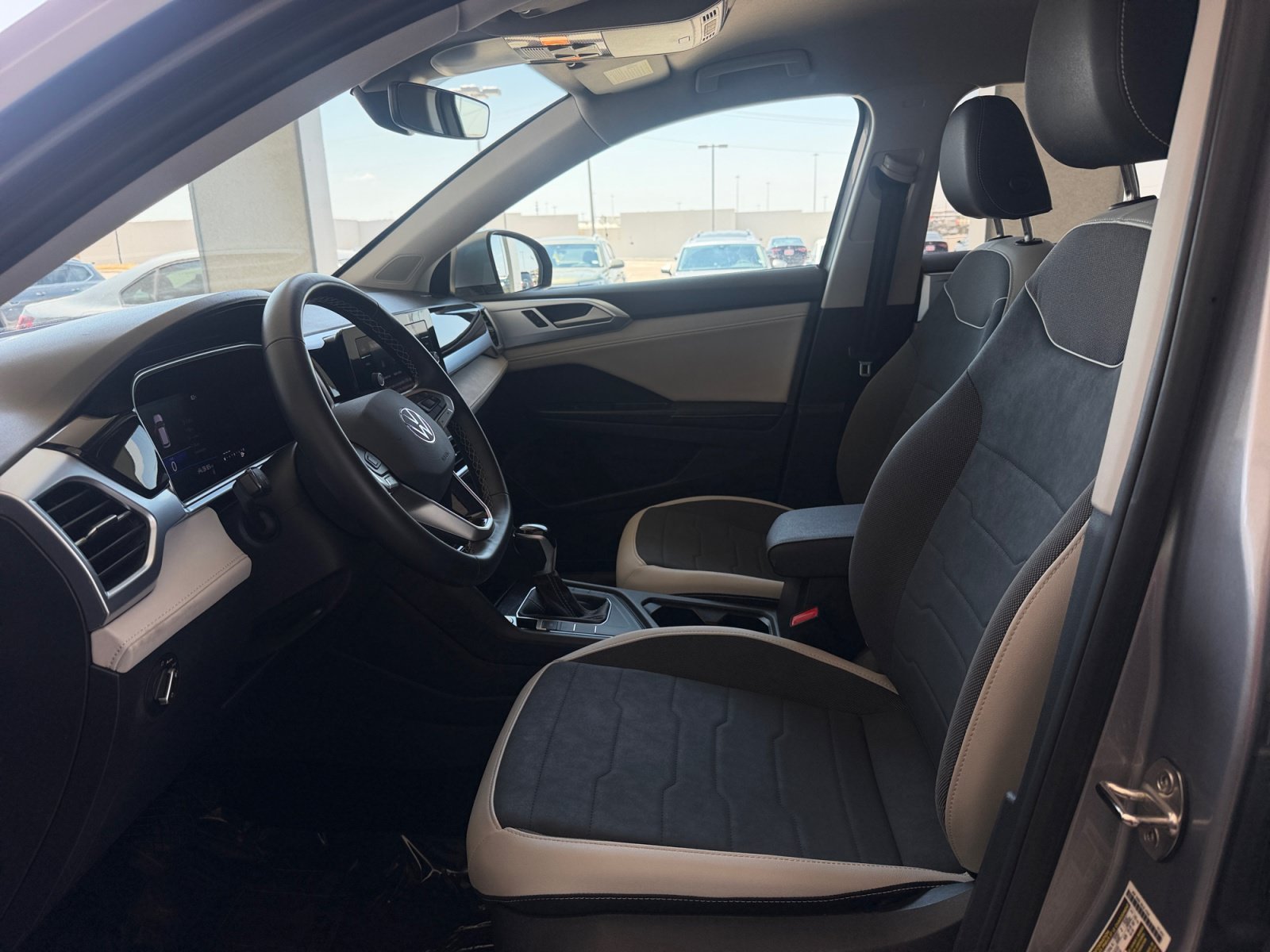 Certified Used 2025 Silver Volkswagen SE image 24