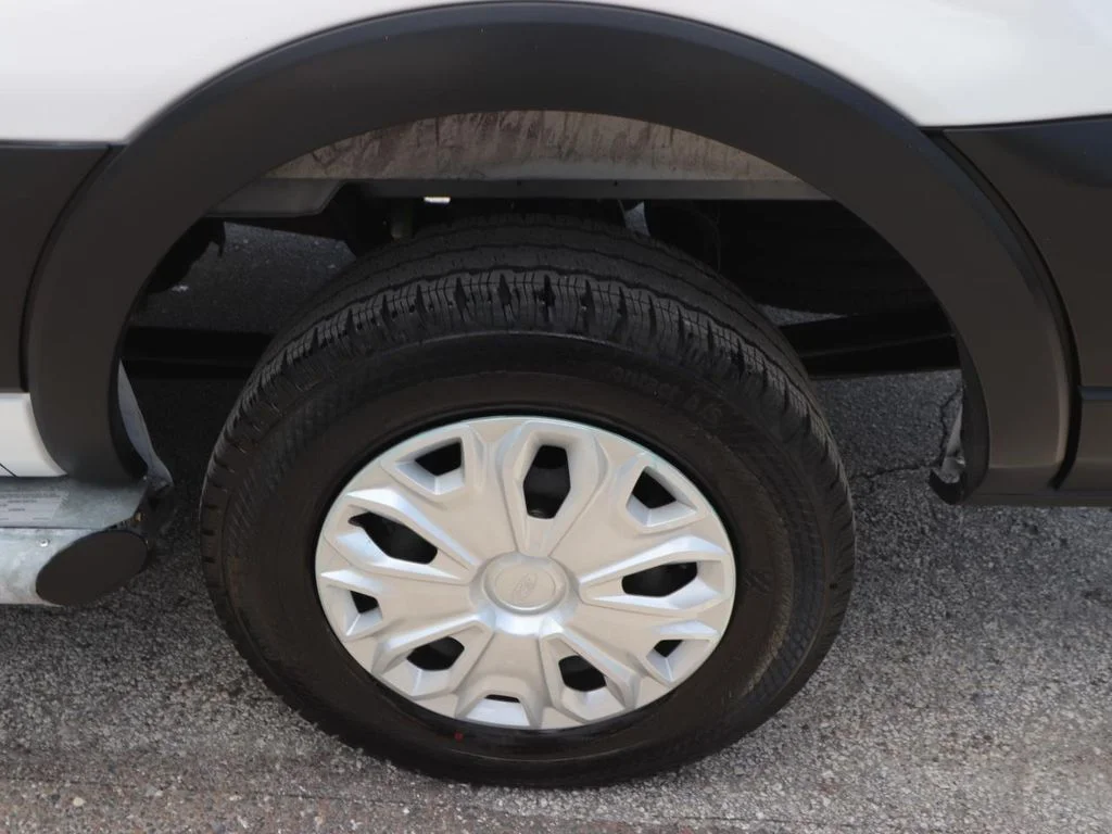 Used 2025 White Ford Base image 23