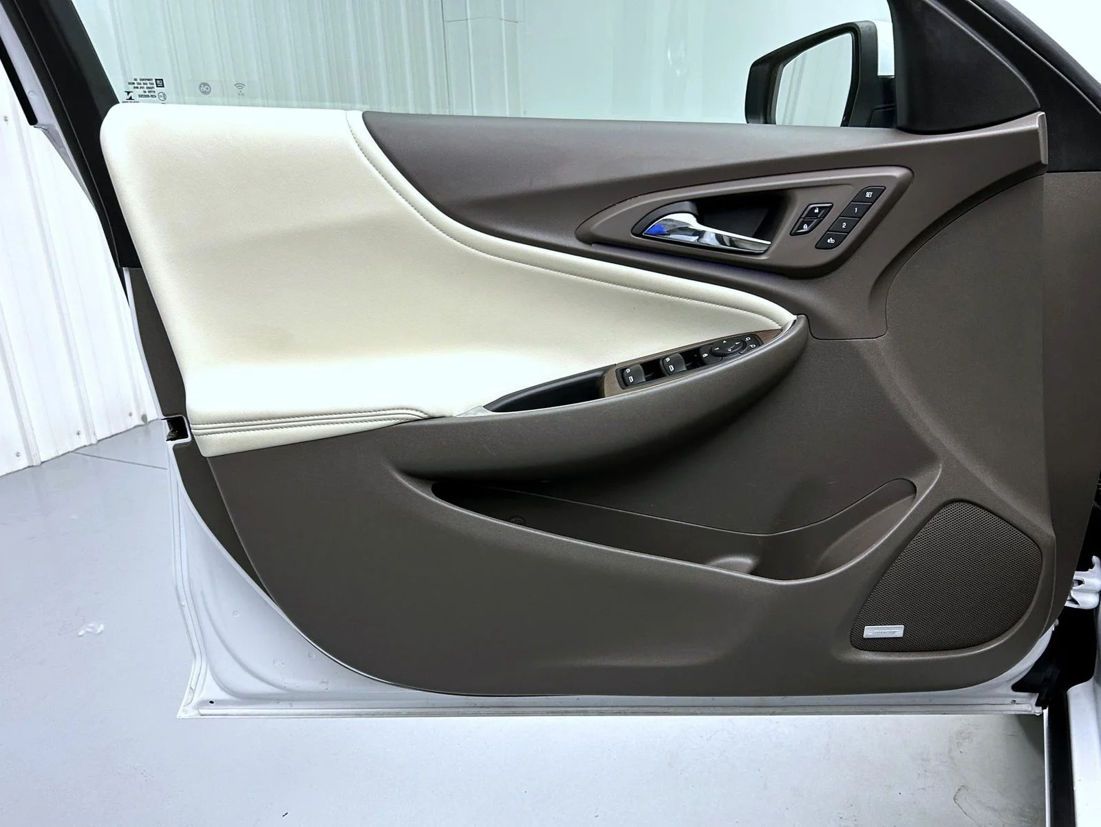 Used 2024 White Chevrolet LT image 9