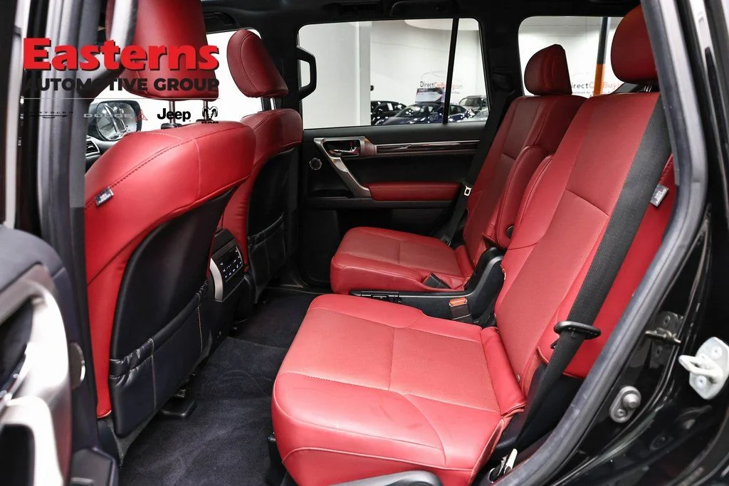 Used 2022 Black Lexus 460 image 27