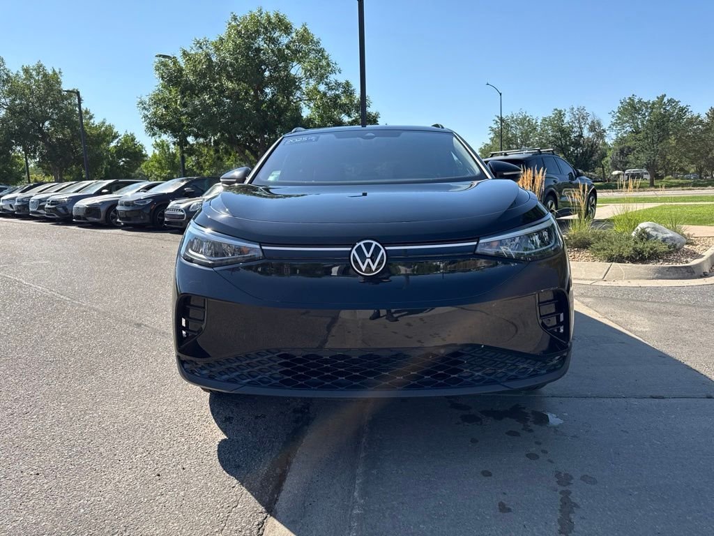 Certified Used 2025 Deep Black Volkswagen Pro image 9