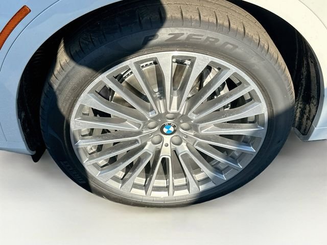 New 2027 White BMW xDrive40i image 26