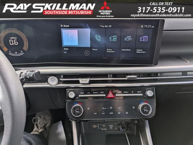 Used 2025 Red Hyundai SEL image 23