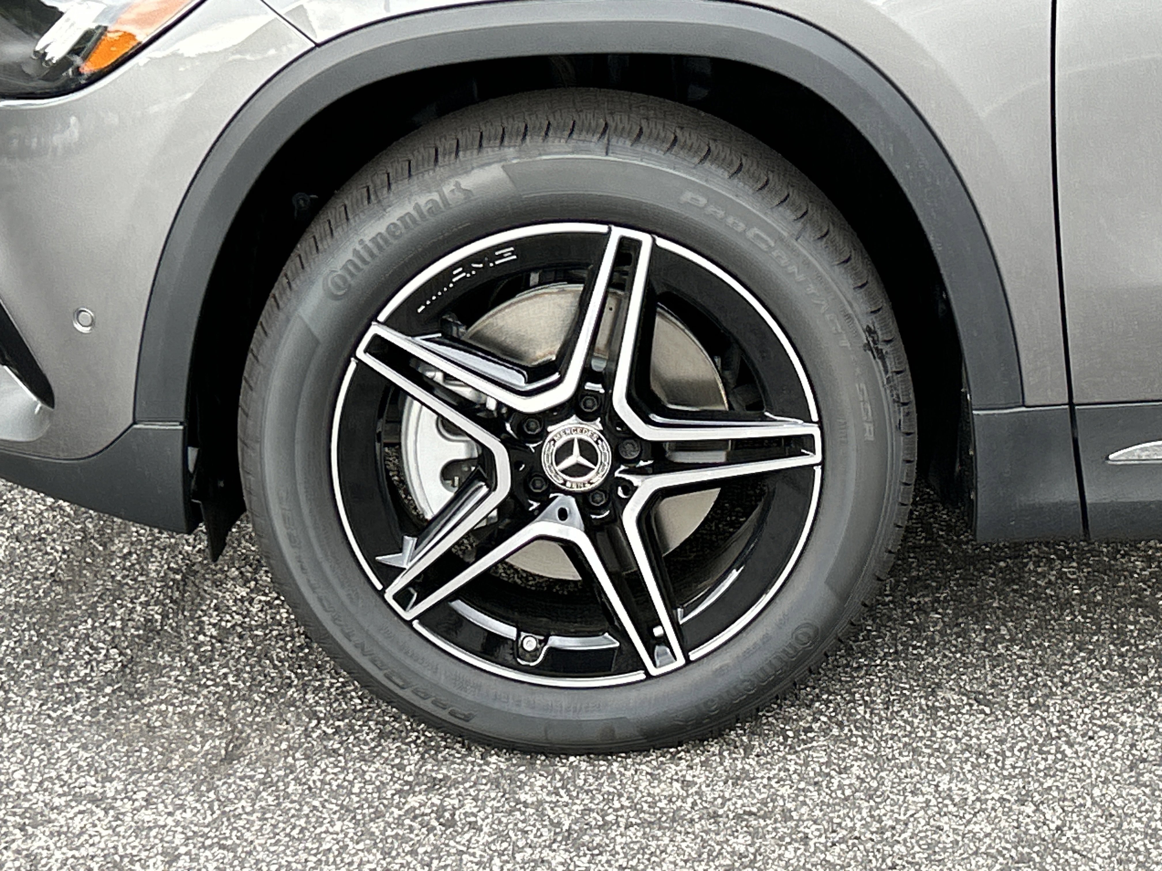 New 2026 Mountain Grey Metallic Mercedes-Benz GLA 250 SUV image 14