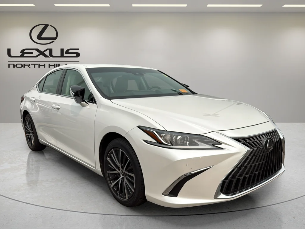 Certified Used 2024 White Lexus 350 image 4