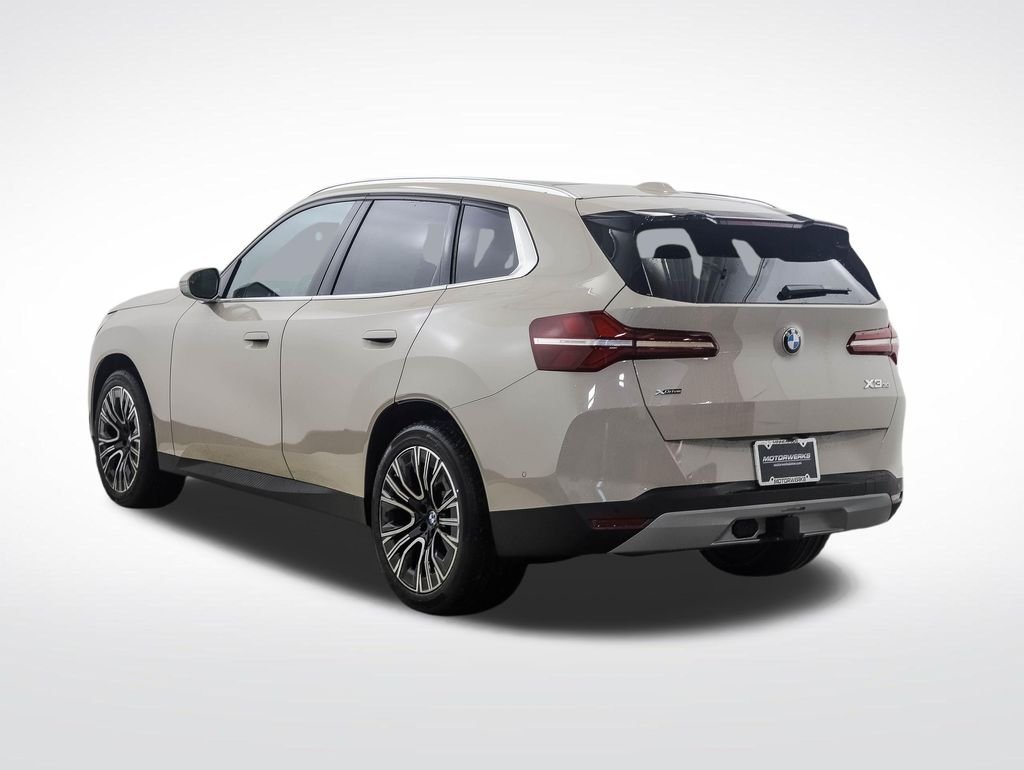 Used 2026 Gray Metallic BMW 30 xDrive image 3