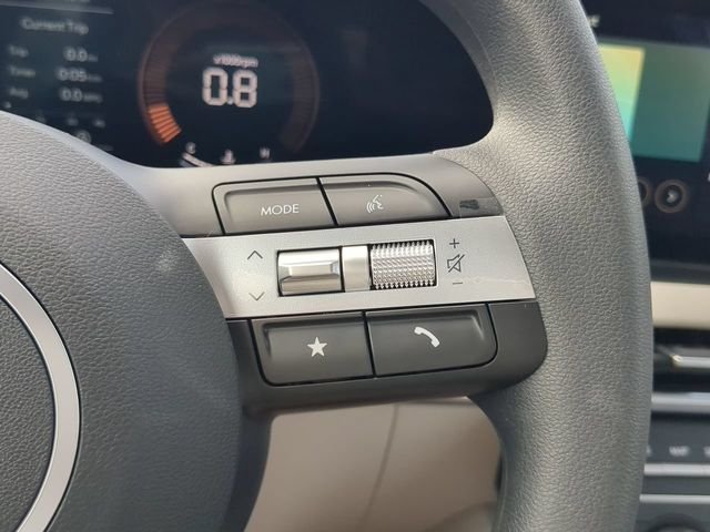 Used 2025 Gray Hyundai SE image 23