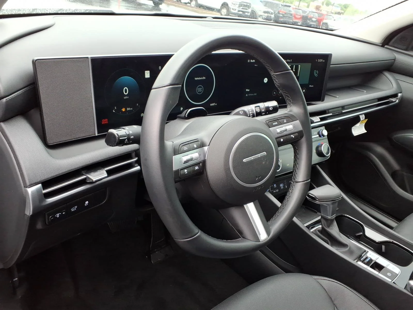 Used 2025 White Pearl Hyundai SEL Convenience image 9