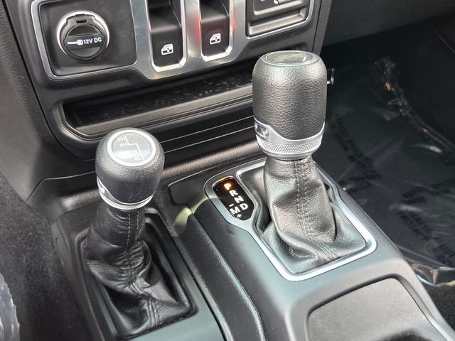 Used 2023 Black Jeep Sport S image 15