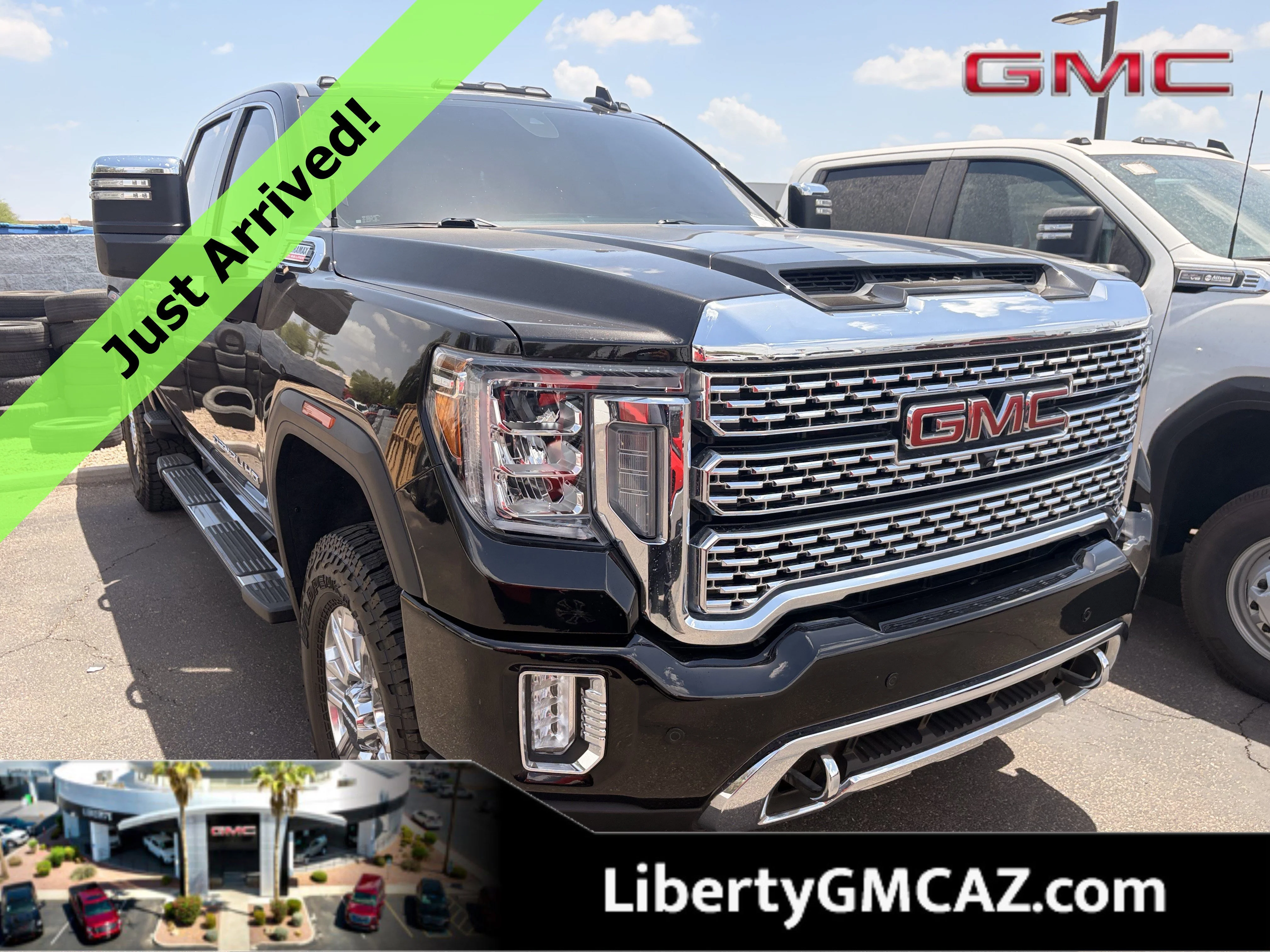 2023 GMC Sierra 4WD Crew Cab Standard Box Denali's photo