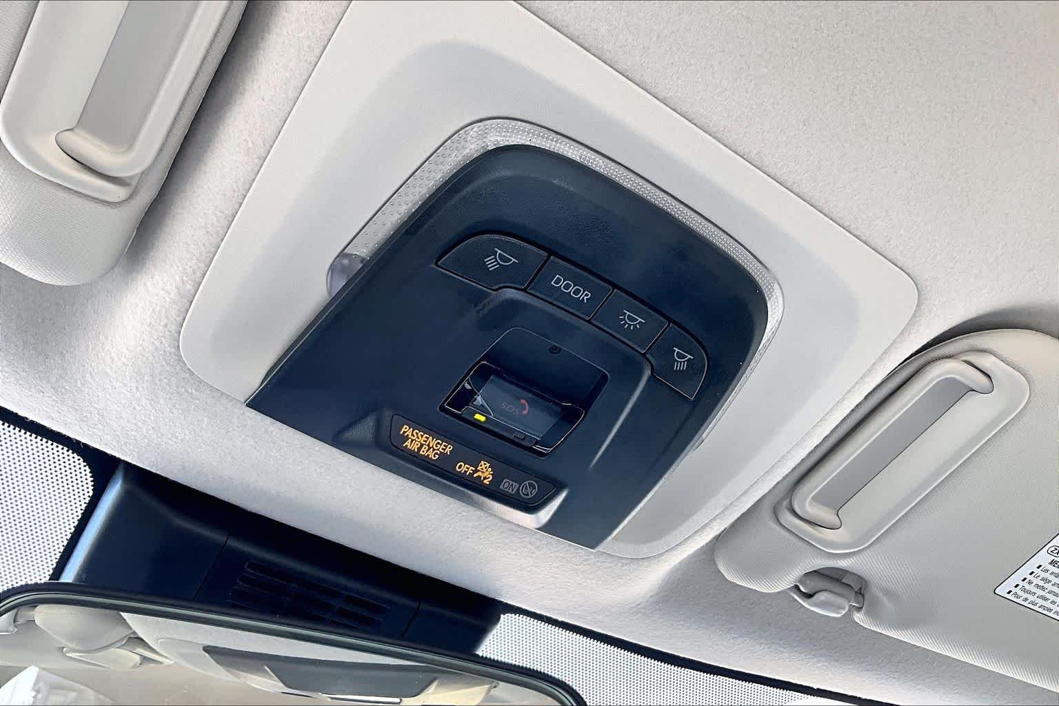 Used 2025 Wind Chill Pearl Toyota LE image 32
