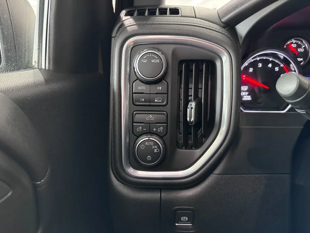 2021 Chevrolet Silverado 1500 LT - Photo 25