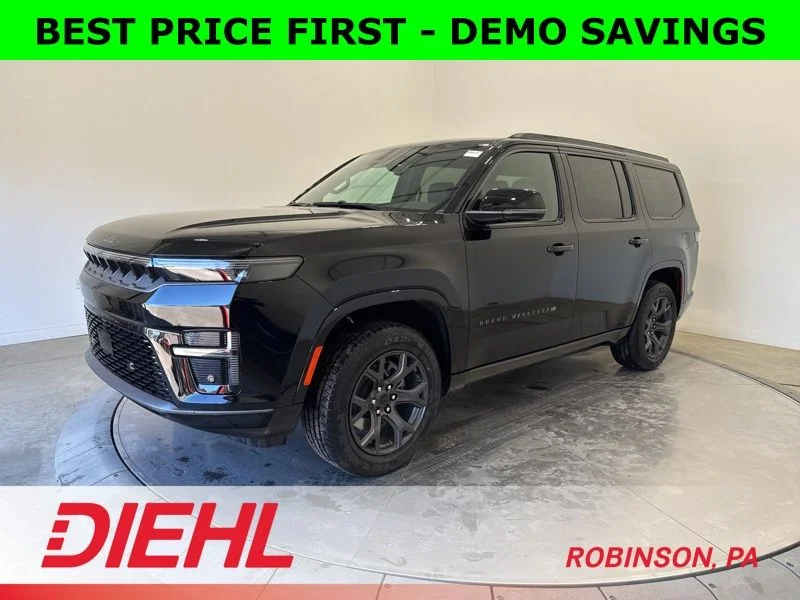 New 2026 High Gloss Black Exterior Paint Jeep Limited Altitude image 3