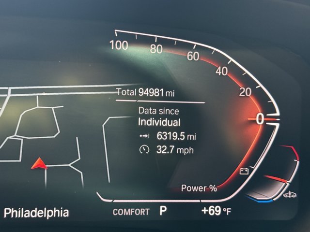 Used 2021 Black Sapphire Metallic BMW xDrive40i image 11