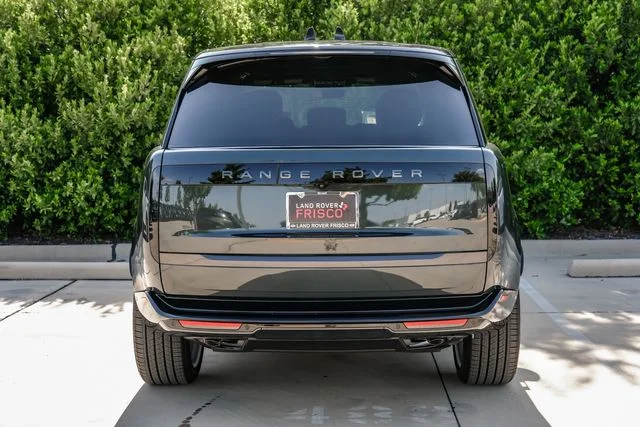 New 2026  Land Rover SE image 10
