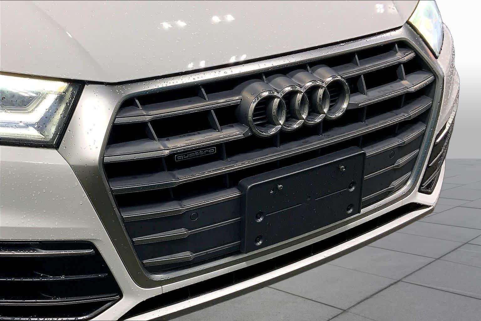 Used 2018 Ibis White Audi Premium Plus image 30