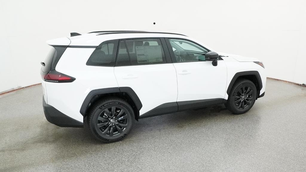 New 2026 Ice Cap Toyota XLE Premium image 16