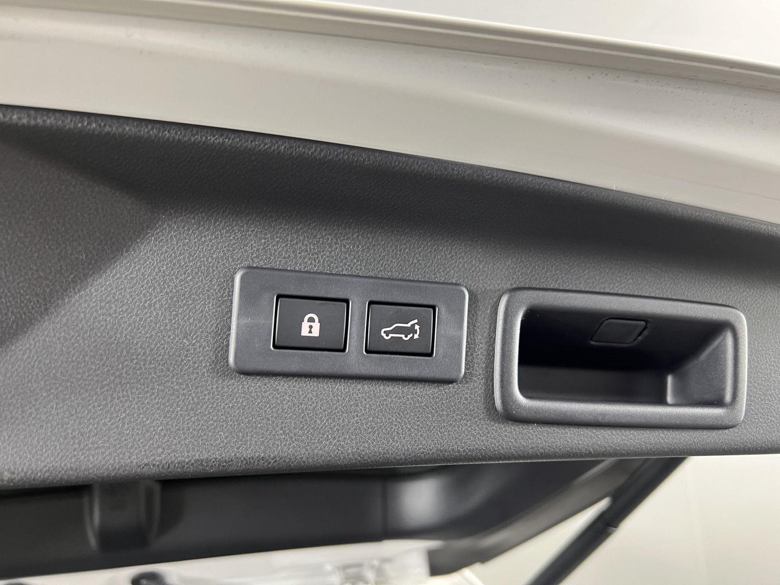 Used 2025 Crystal White Pearl Subaru Touring Hybrid image 7