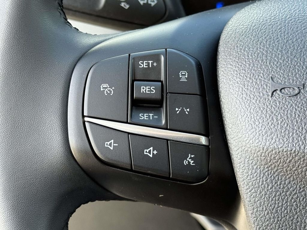 Used 2023 Silver Ford Active image 23