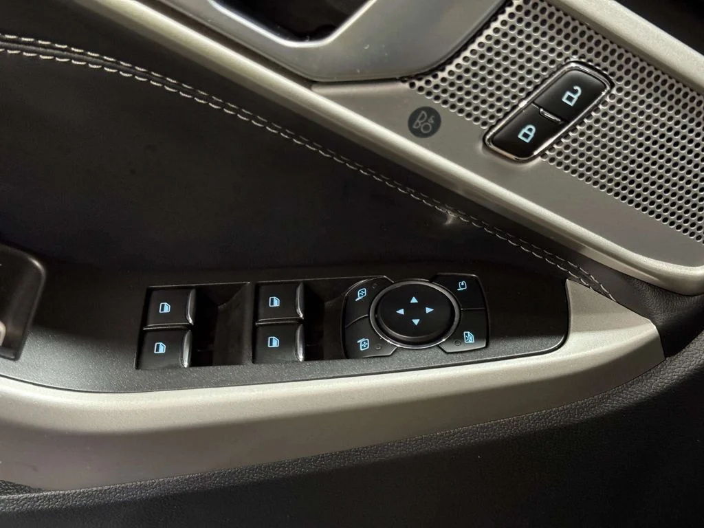Used 2024 Stone Blue Metallic Ford XLT image 19
