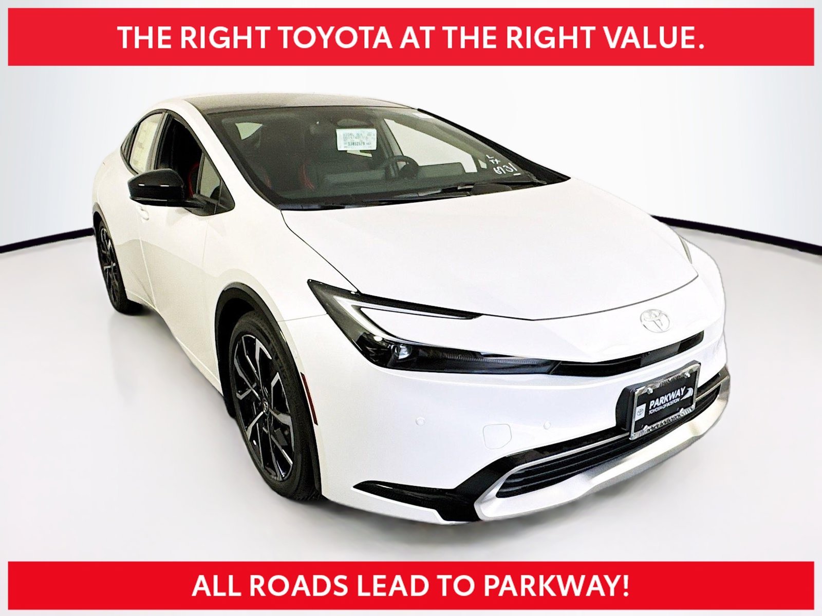 Used 2025 Beige Toyota XSE Premium image 1