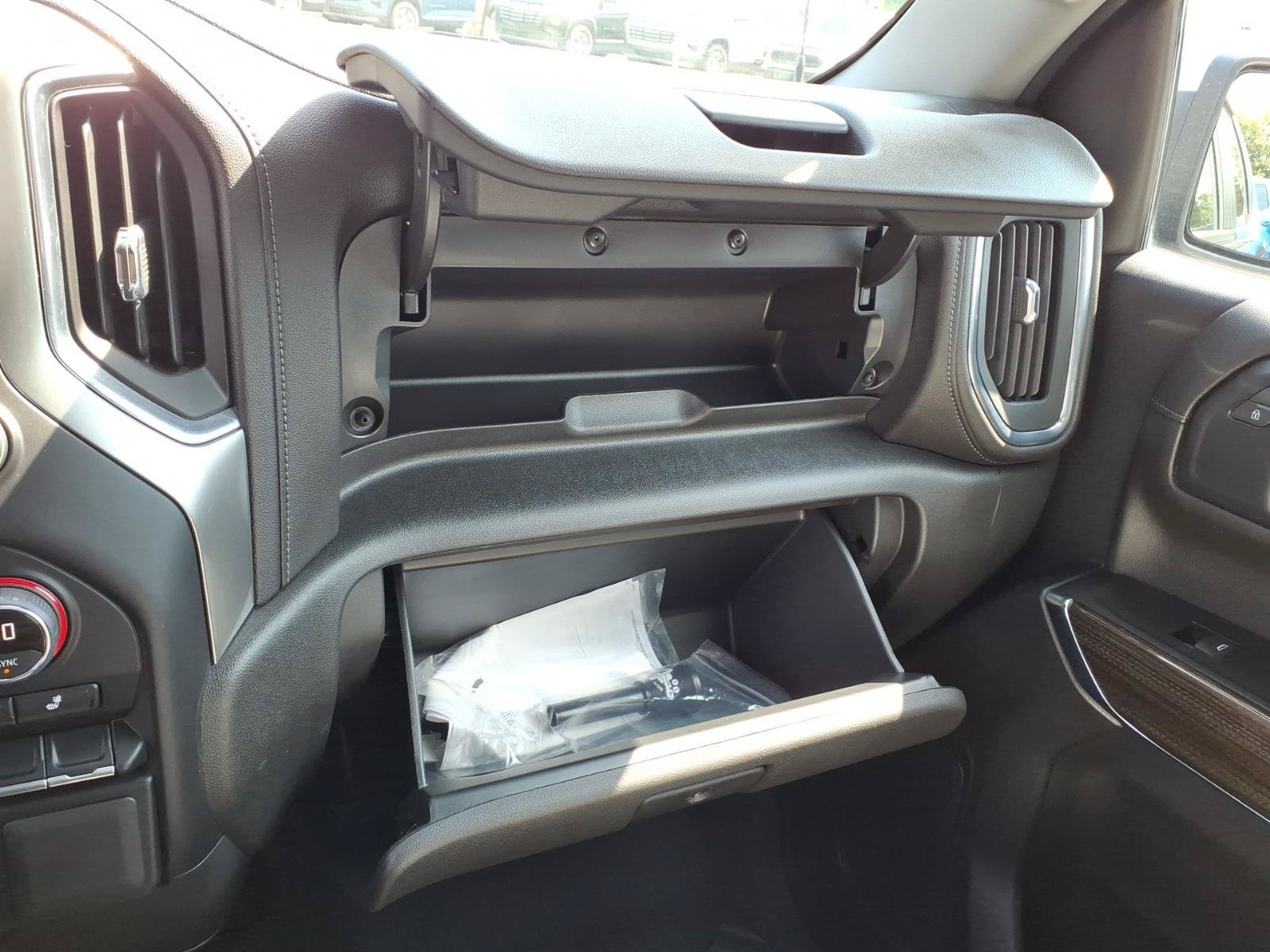 2022 Chevrolet Silverado 1500 Limited LT - Photo 29