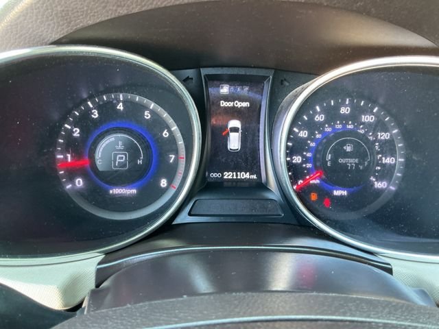 Used 2013 Green Hyundai Base image 13