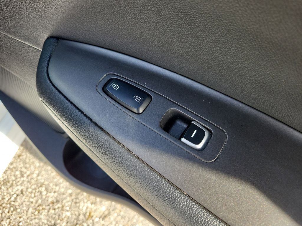 2017 Kia Optima LX - Photo 11