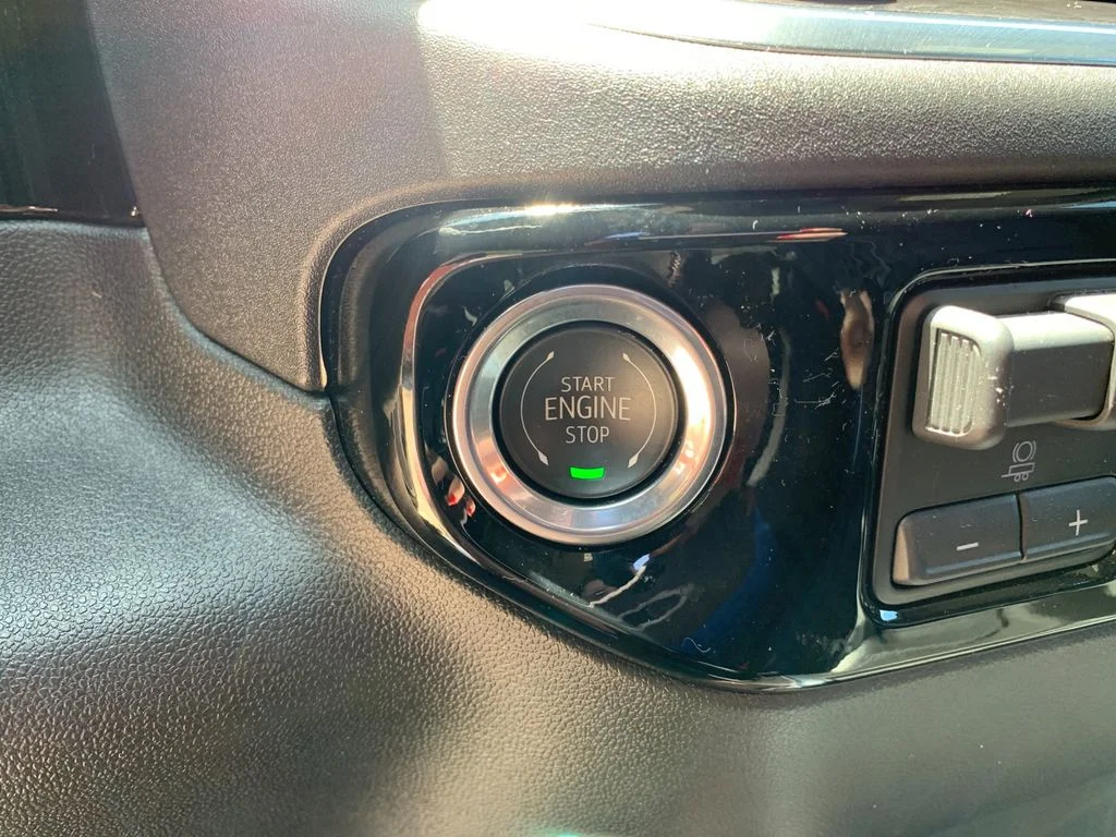 Used 2025 Black Chevrolet LTZ image 27