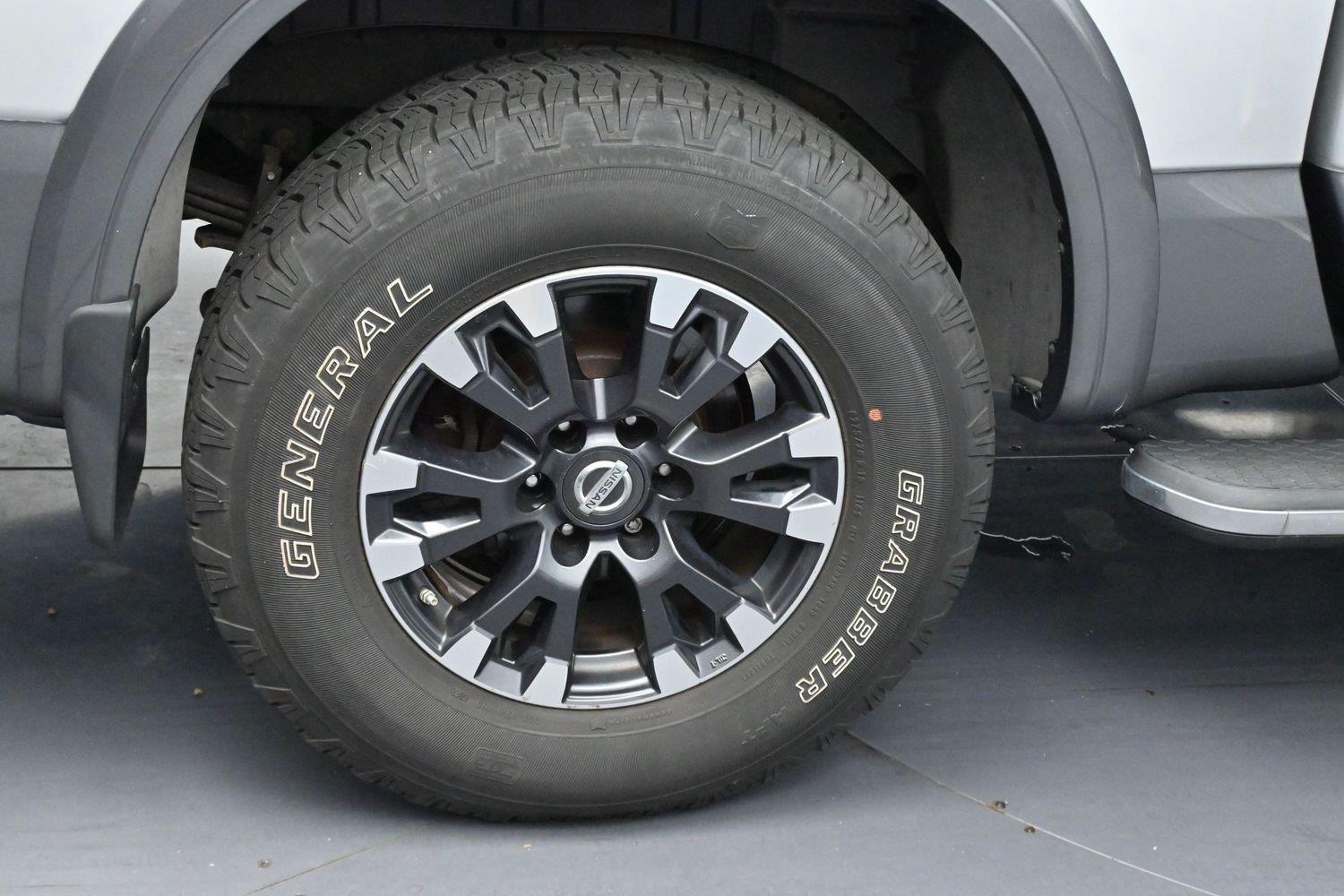 Used 2018 Brilliant Silver Nissan PRO-4X image 36