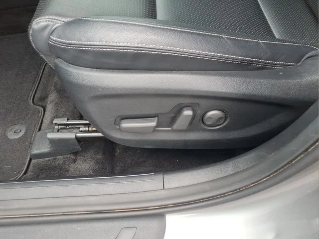 Used 2022 Gray Kia Nightfall image 16