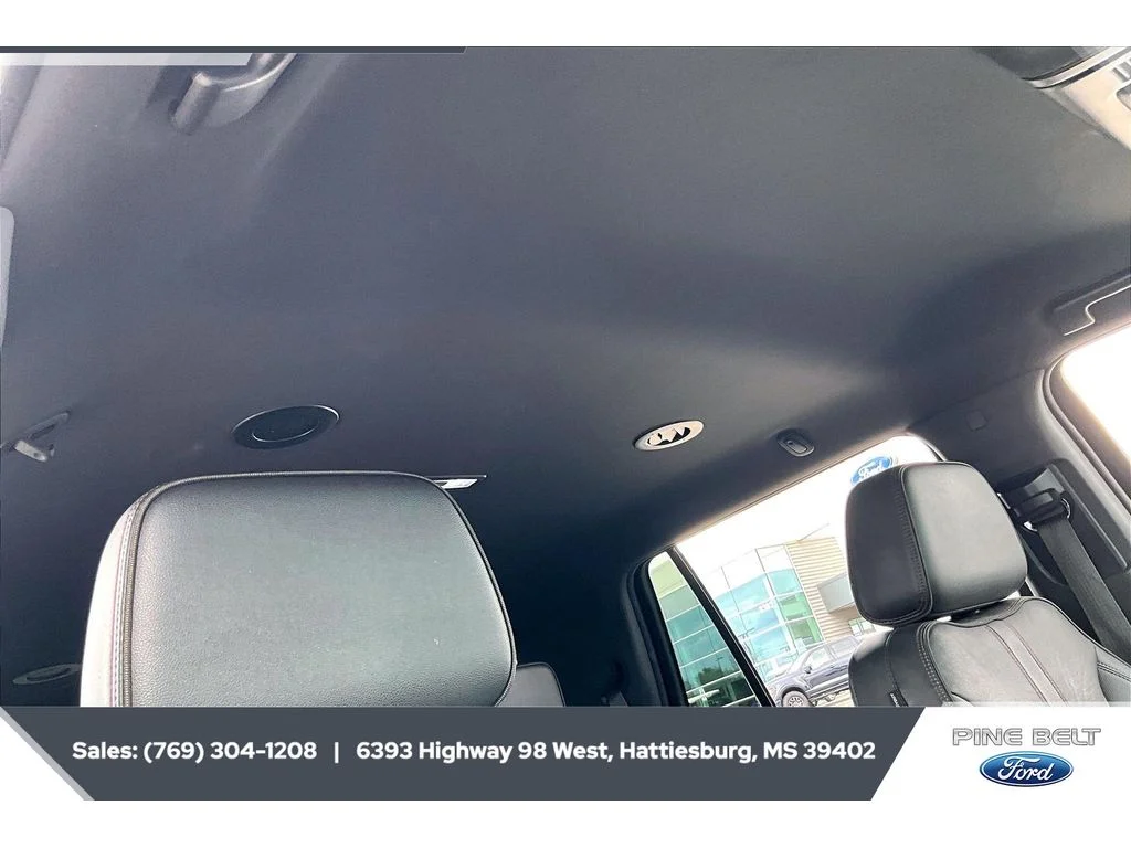 Used 2022 Auburn Metallic Chevrolet RST image 16