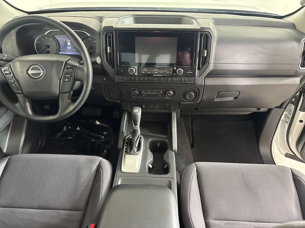Used 2025 White Nissan S image 13