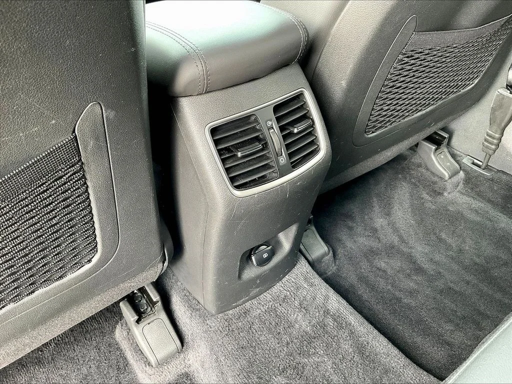Certified Used 2020 Silver Hyundai Ultimate image 12