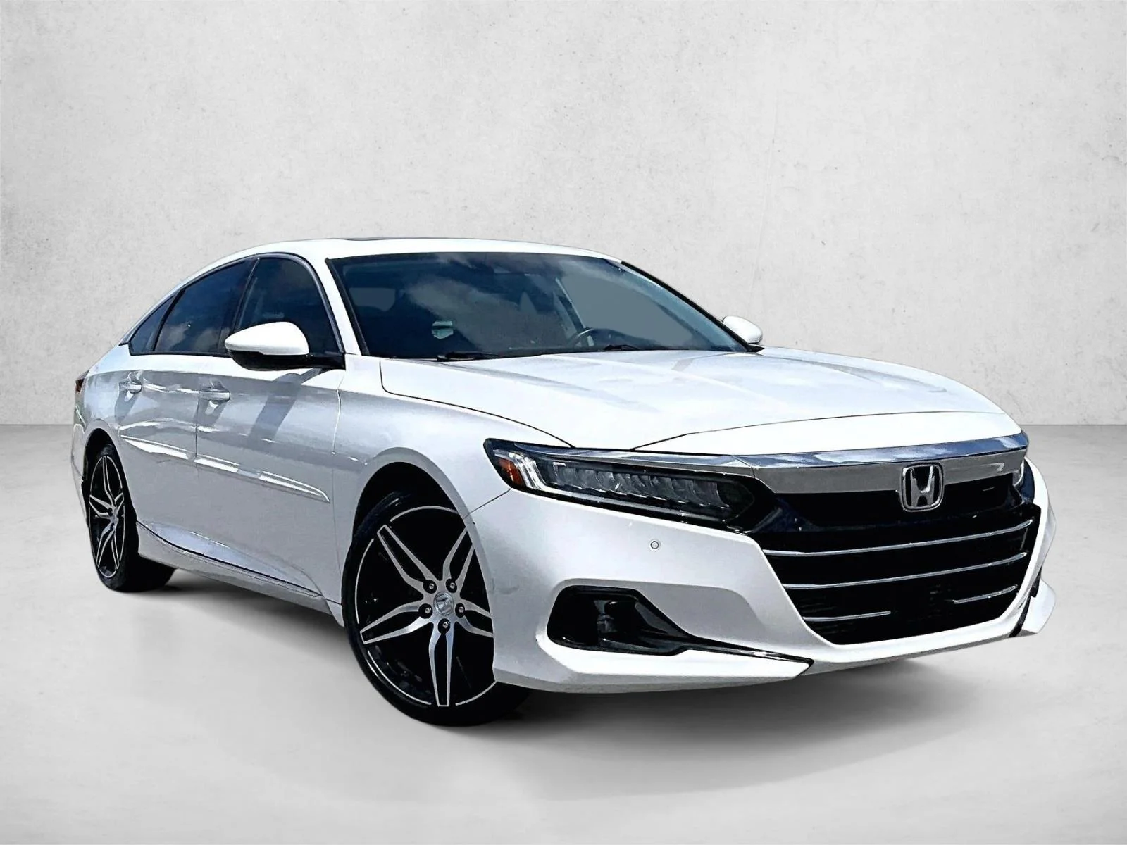 Used 2021 Platinum White Pearl Honda Touring image 11
