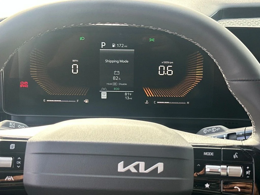 New 2027 White Kia LXS image 12