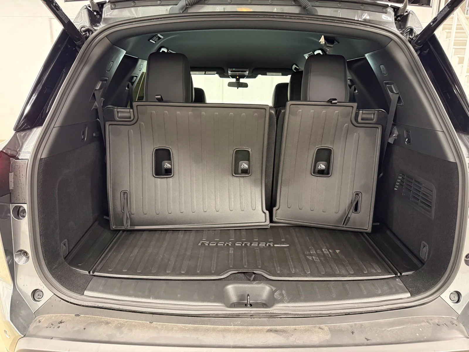 Used 2025 Gray Nissan Rock Creek image 12