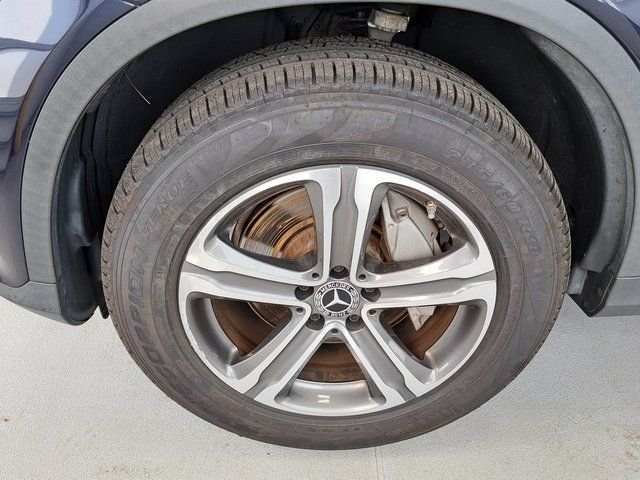 Used 2019  Mercedes-Benz GLC 300 image 31