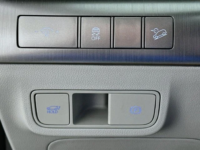 New 2027 Green Hyundai Limited image 19