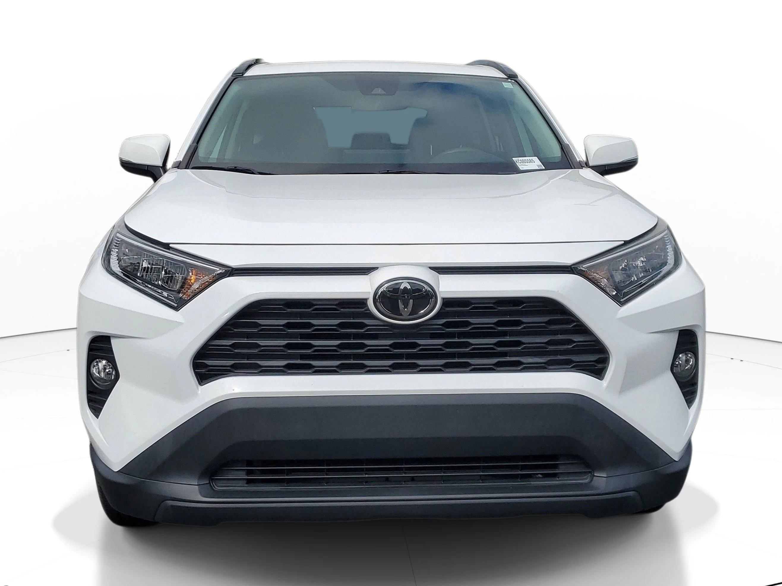 Used 2019 Super White Toyota XLE image 2
