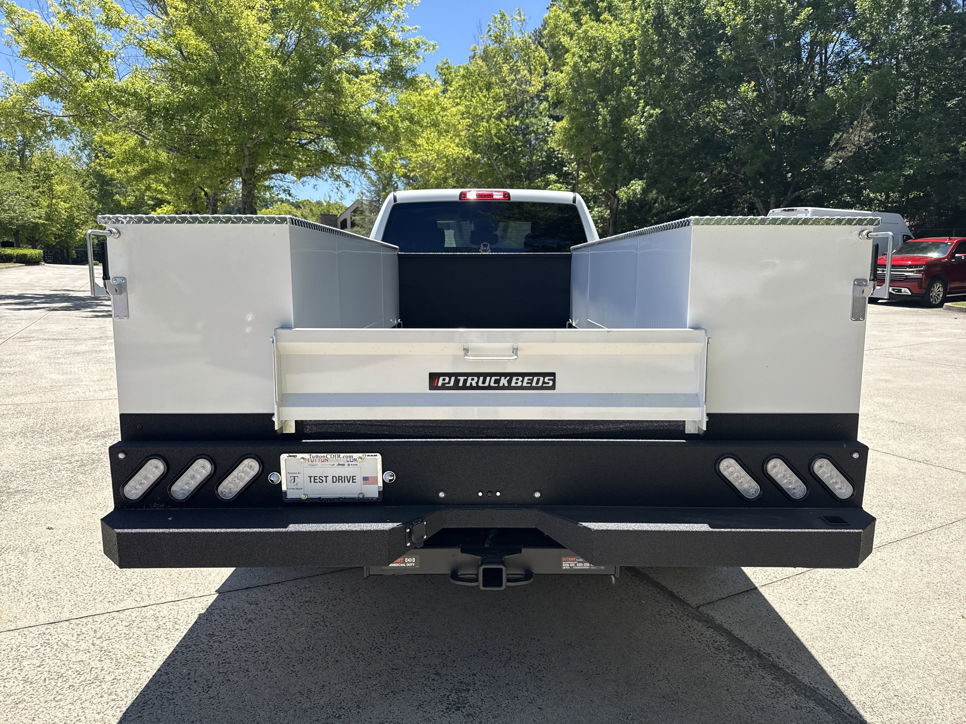 New 2026 Bright White Clear-Coat Exterior Paint RAM Tradesman image 6
