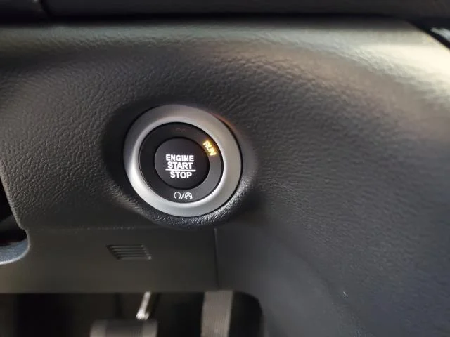 New 2026 Silver Mist Clearcoat Chrysler LX image 11