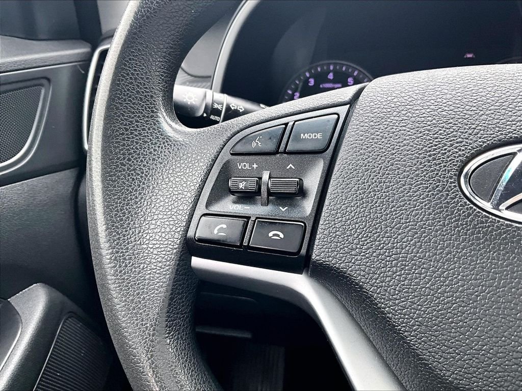 Used 2019 Black Hyundai Value image 23